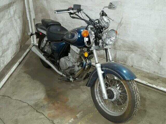 Suzuki GZ250