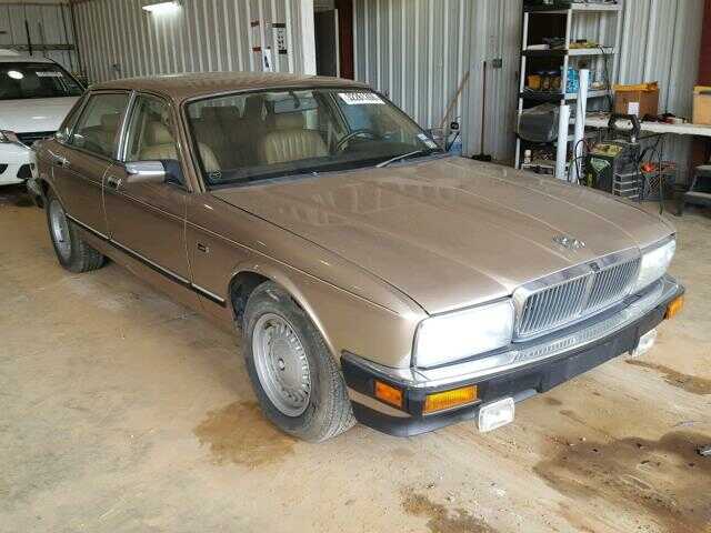 Jaguar XJ6