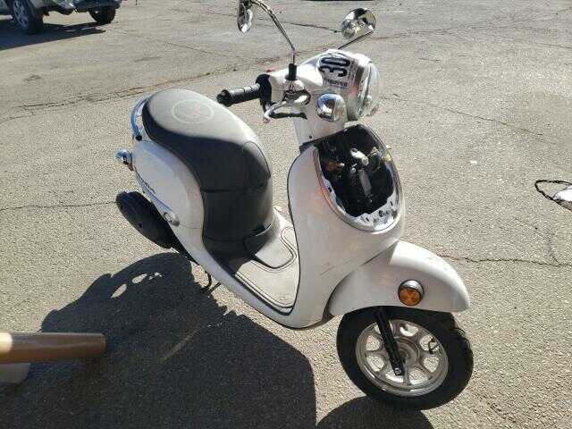 Honda NCW50/Metropolitan
