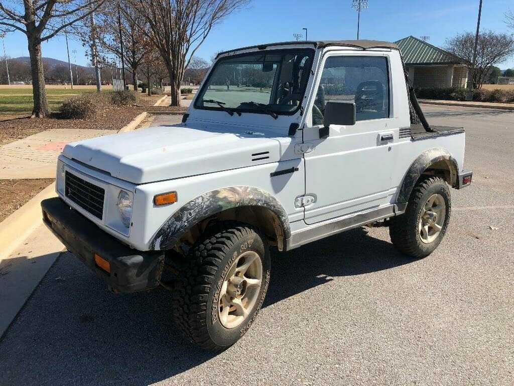 Suzuki Samurai