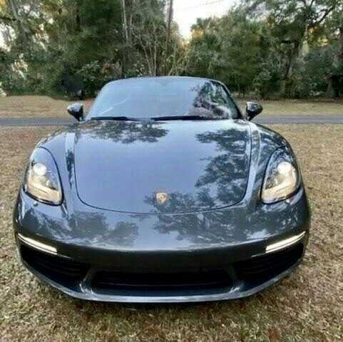 PORSCHE
