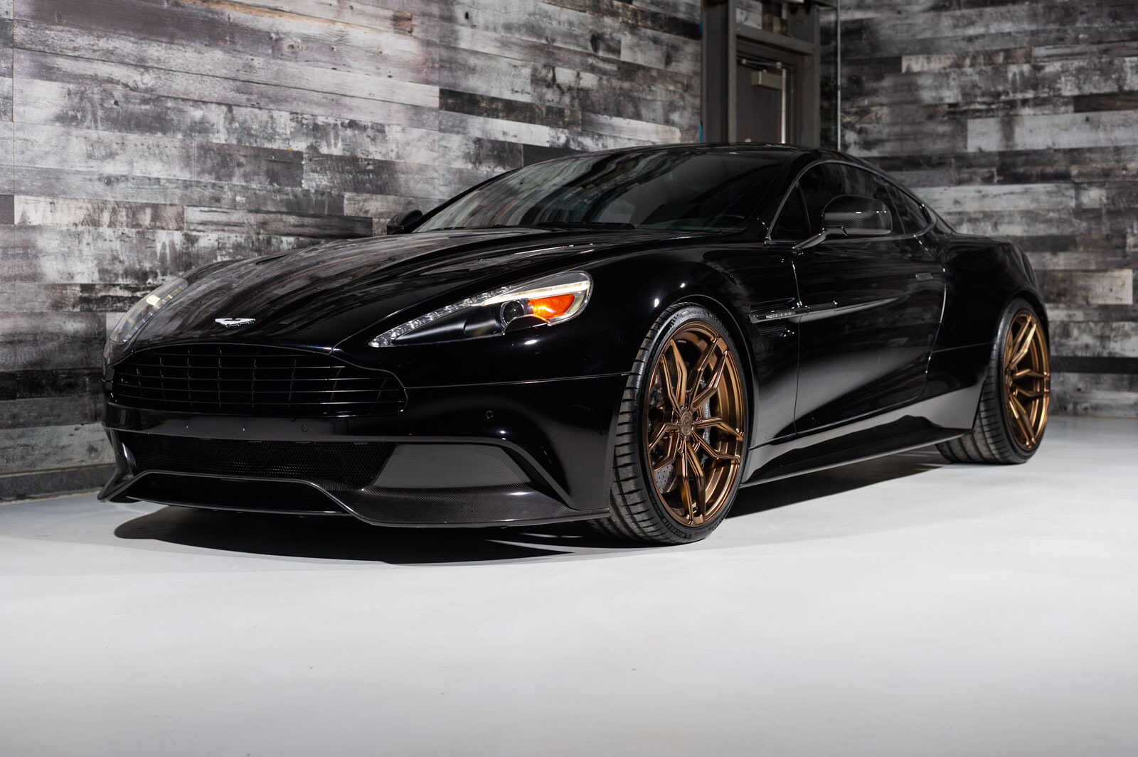 Aston Martin Vanquish
