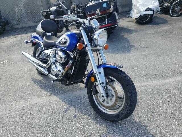 Suzuki VZ800