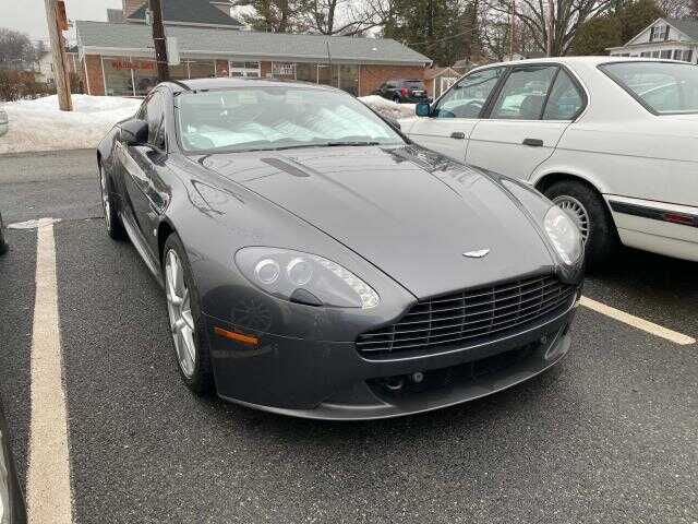 Aston Martin V8 Vantage