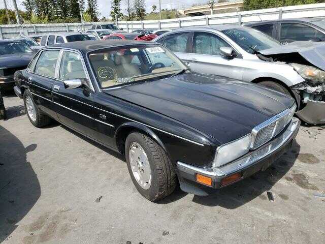 Jaguar Vanden Plas