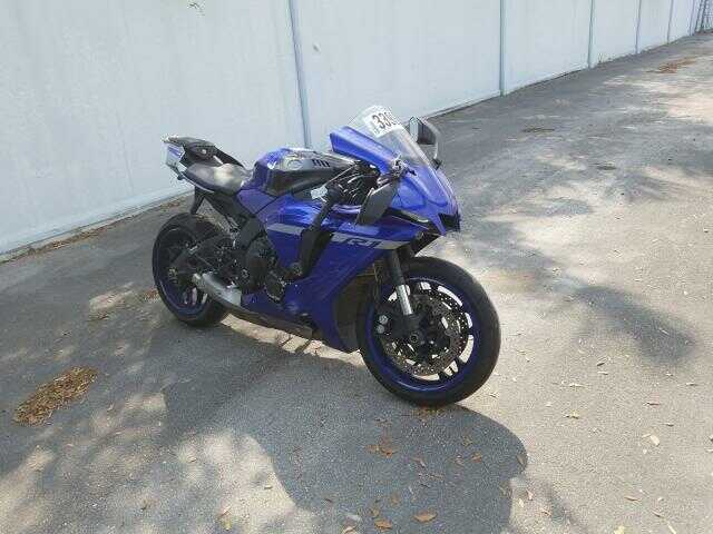 YAMAHA