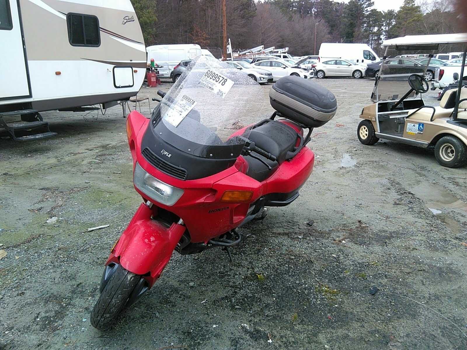 Honda PC800 (PACIFIC COAST)