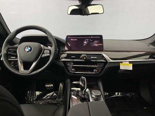 2021 BMW 540i