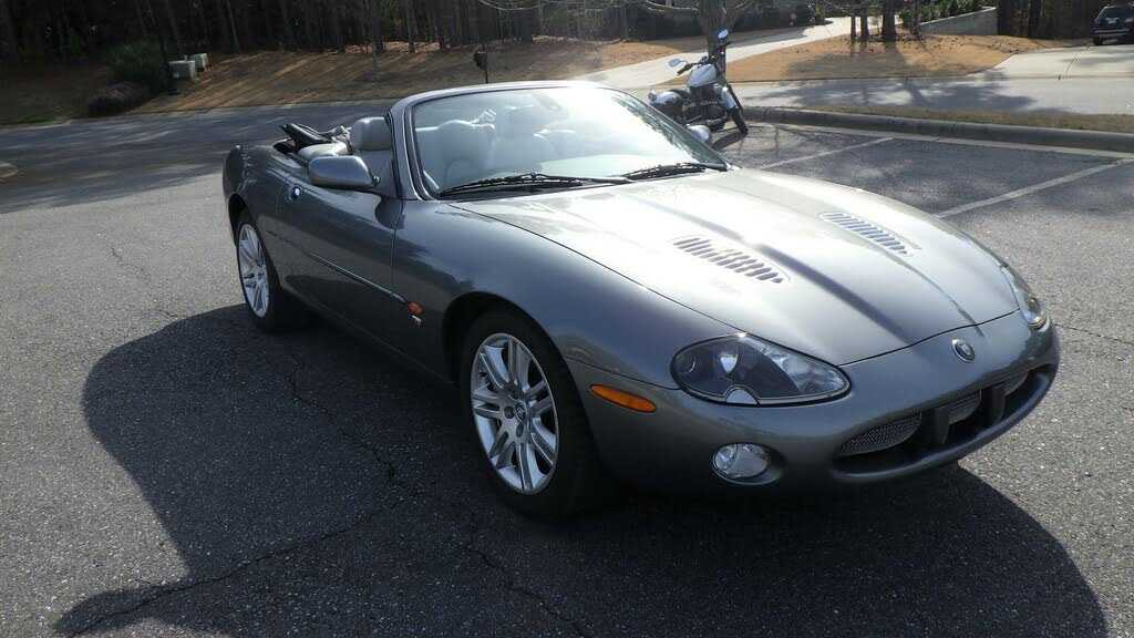 Jaguar XKR