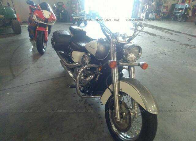 Honda VT750 (Shadow Aero)