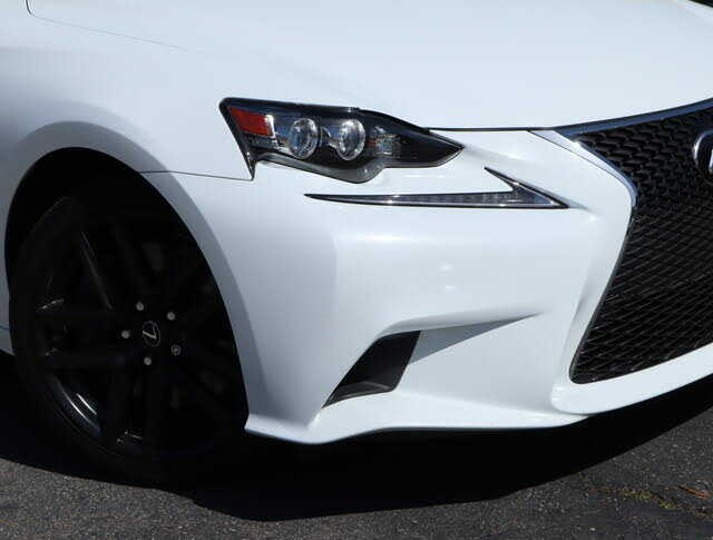 2016 Lexus IS