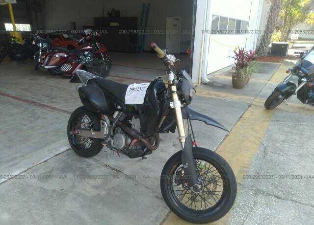Suzuki DR-Z400SML