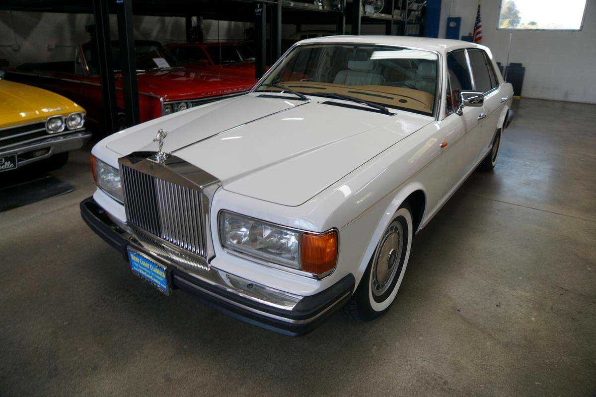 Rolls-Royce Silver Dawn