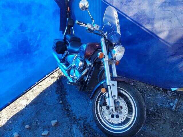 Suzuki VZ800