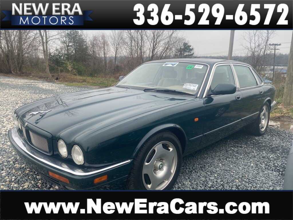 Jaguar XJR