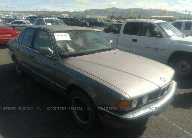 BMW 735i