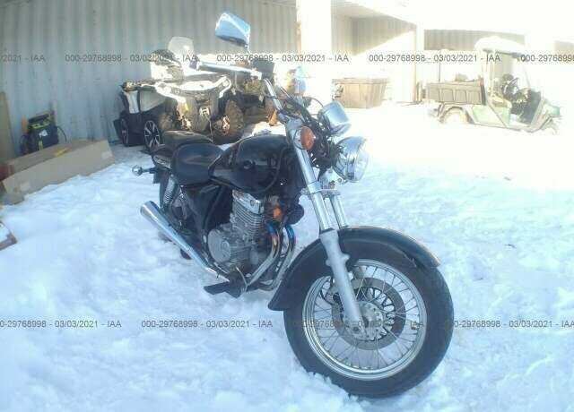 Suzuki GZ250