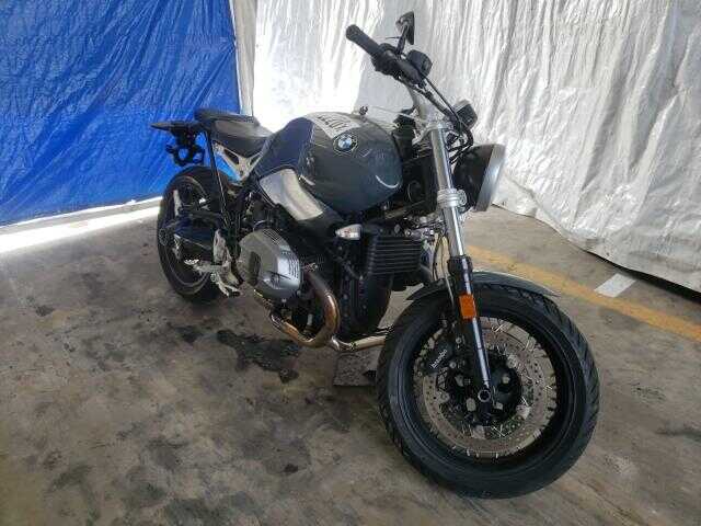 BMW R nineT