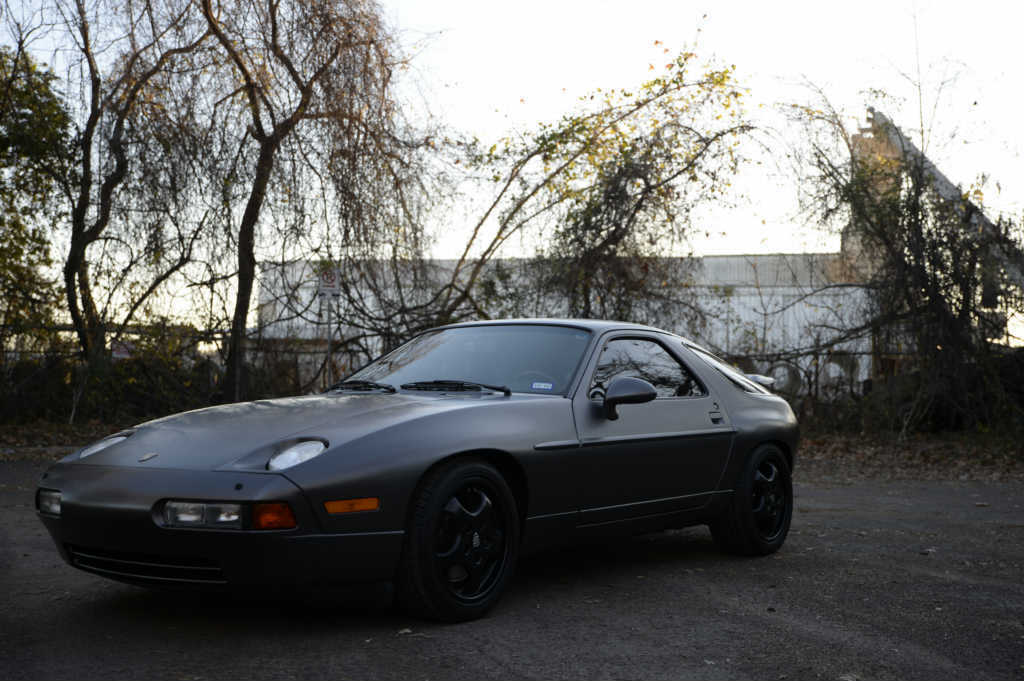 Porsche 928