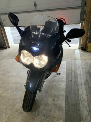 Suzuki GSX750F