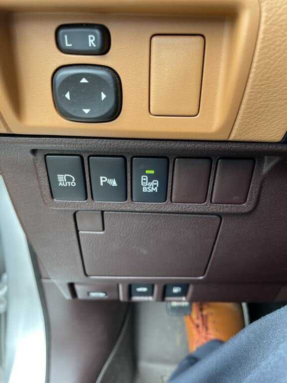2016 Lexus ES