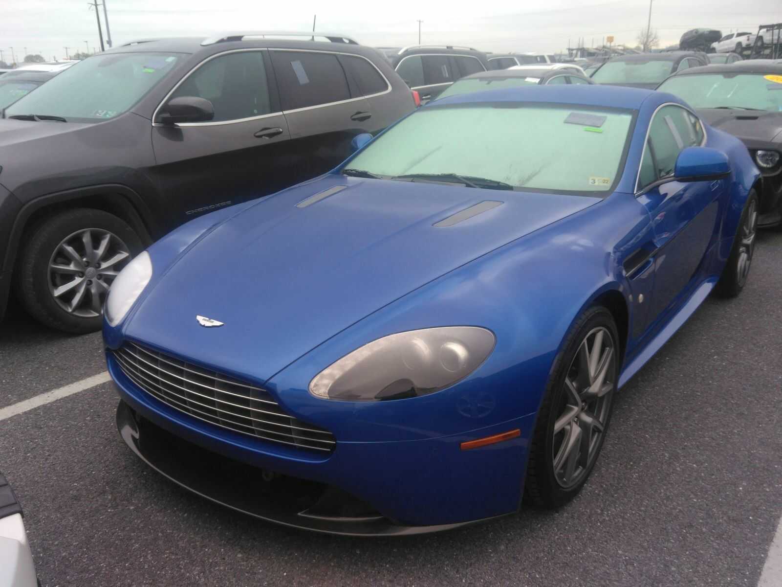 Aston Martin V8 Vantage