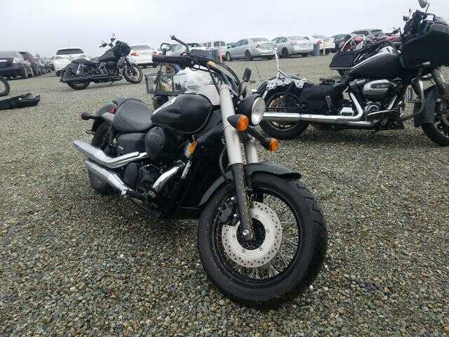 Honda VT750 (Shadow Phantom)