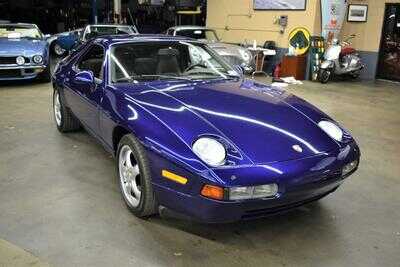 Porsche 928