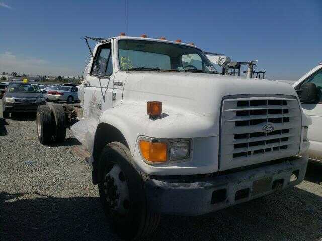 Ford F-700