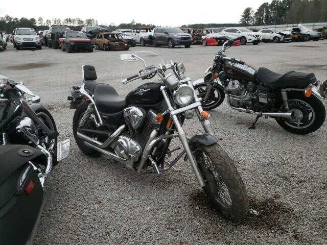 Suzuki VS1400