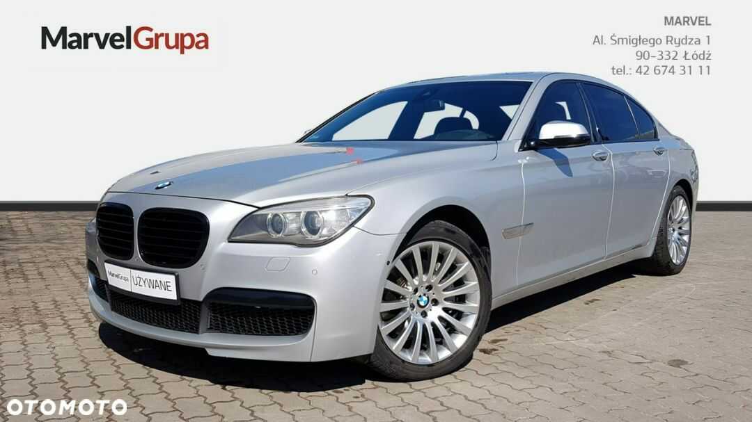 BMW 740i