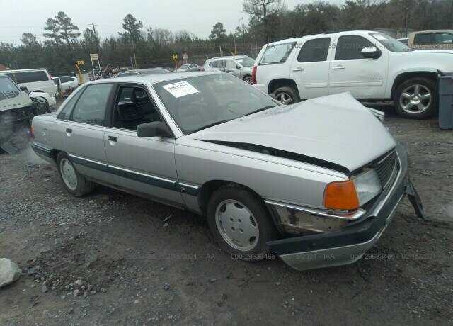 Audi 100