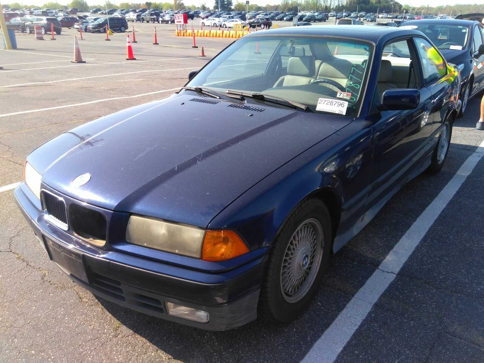 BMW 325iS