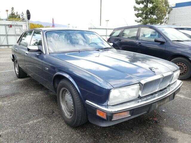 Jaguar XJ6