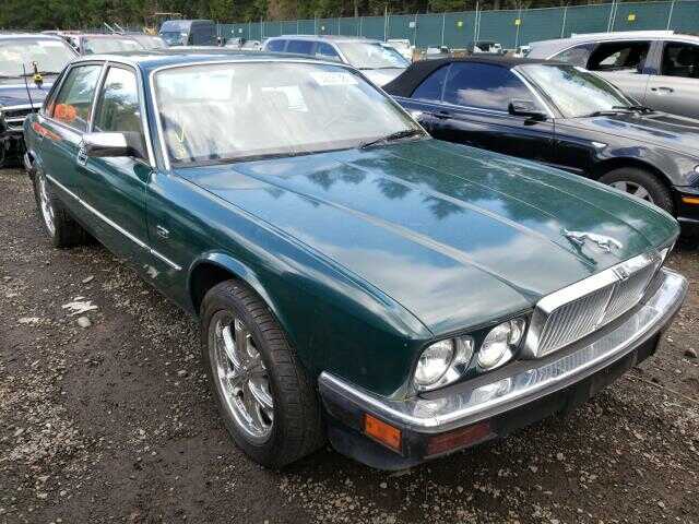 Jaguar XJ6