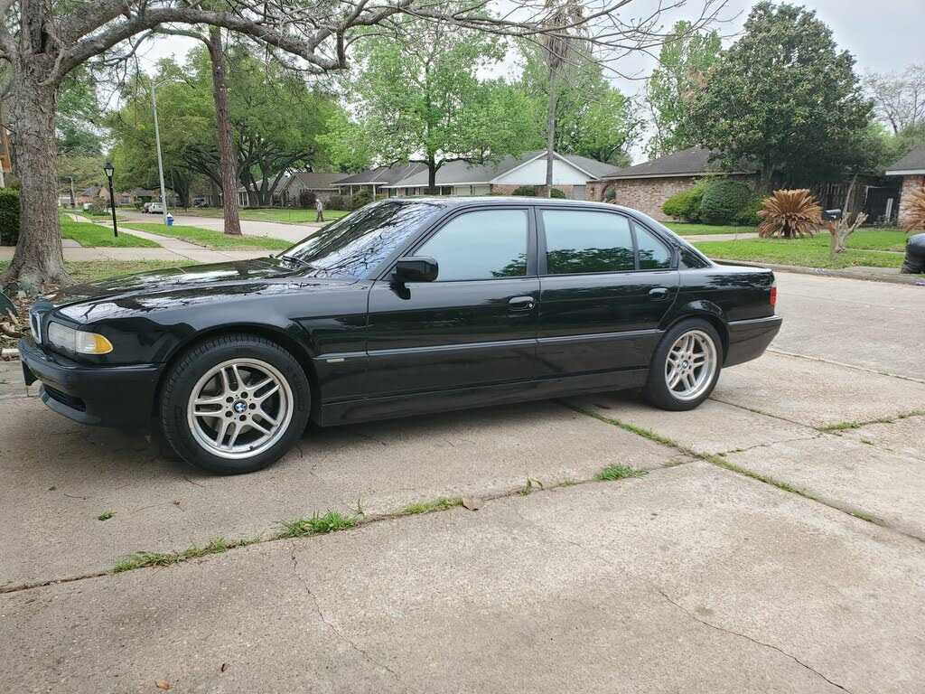 BMW 750i
