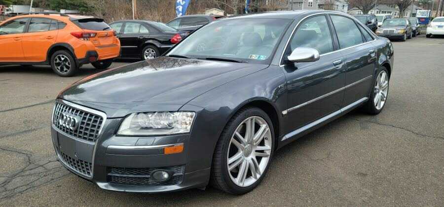 Audi S8