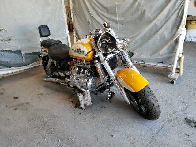 Honda GL1500C (VALKYRIE)