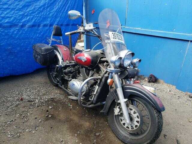 Suzuki VL800