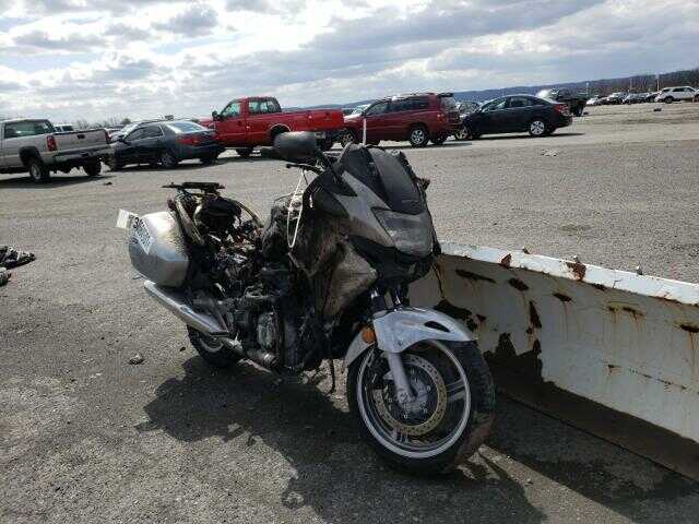 Honda NT700VA/NT700V