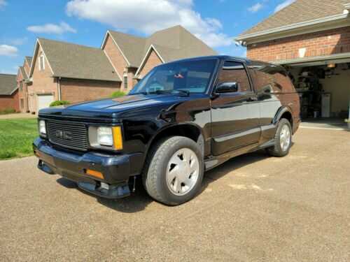 GMC Typhoon