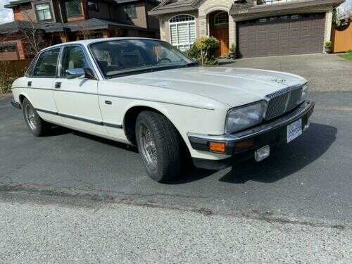 Jaguar XJ6