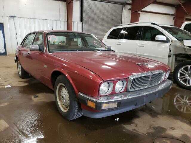 Jaguar XJ6