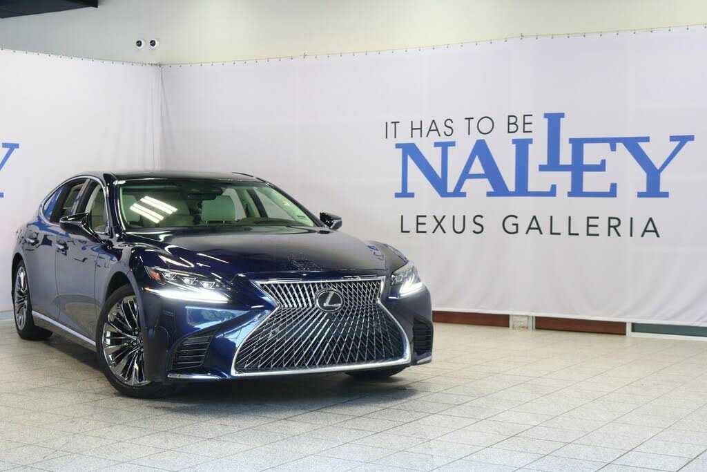 LEXUS