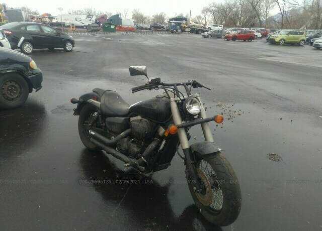 Honda VT750 (Shadow Phantom)