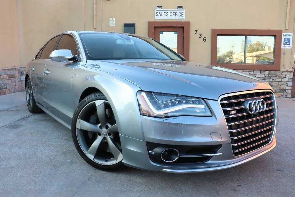 Audi S8