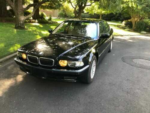 BMW 750i