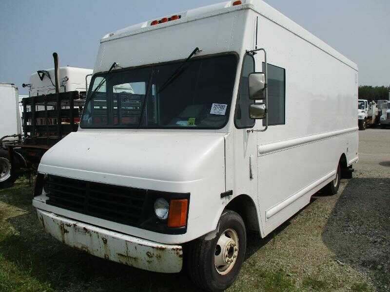 GMC P Truck Forward