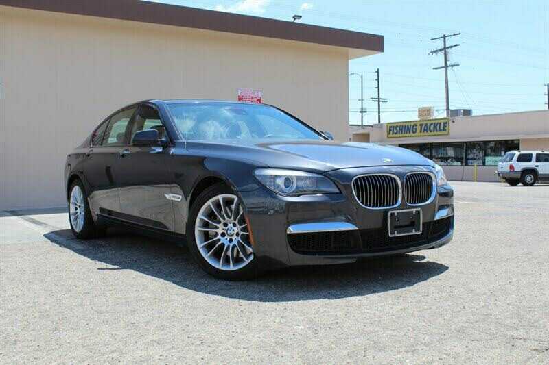 BMW 750i