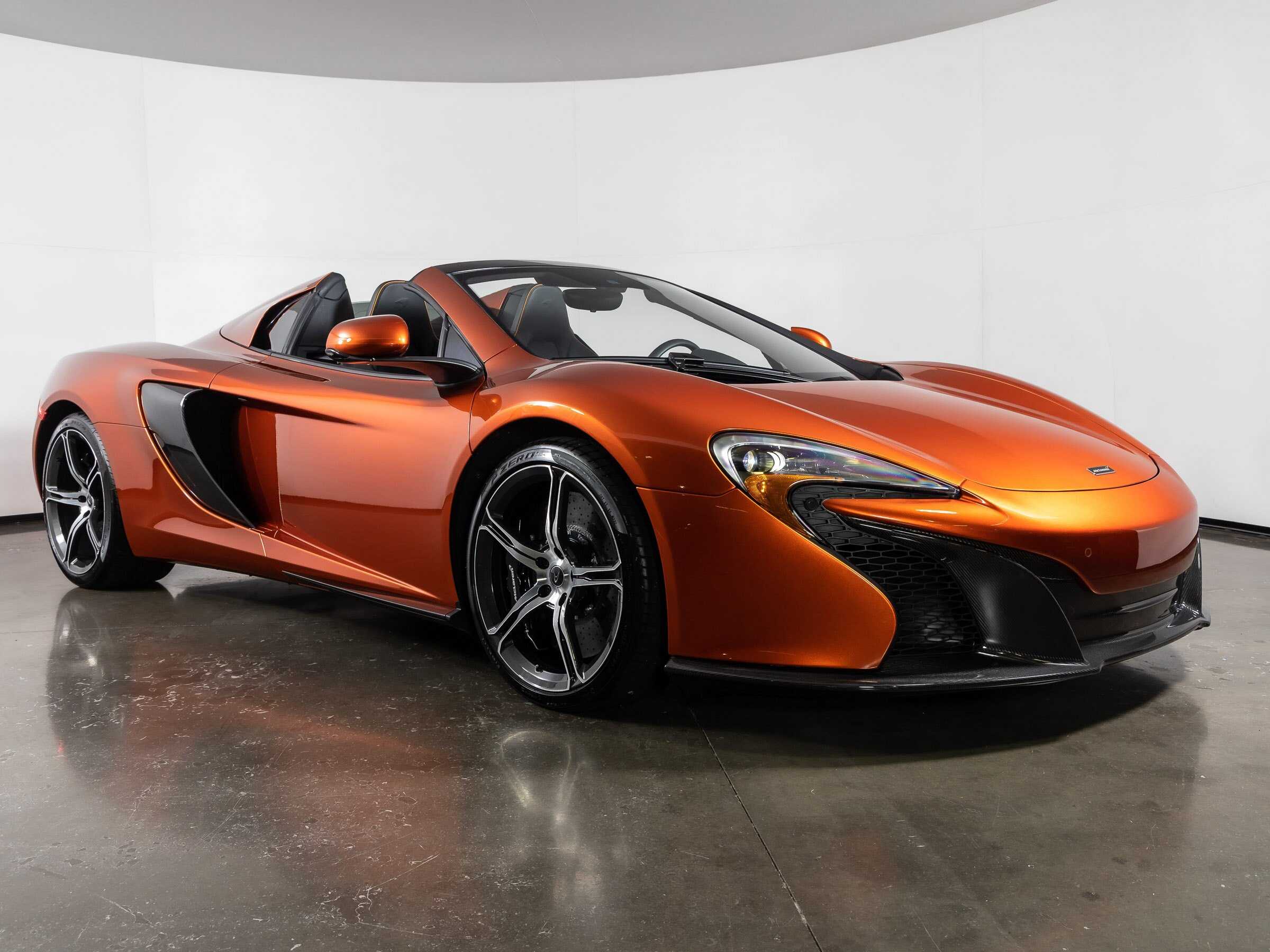 McLaren 650S